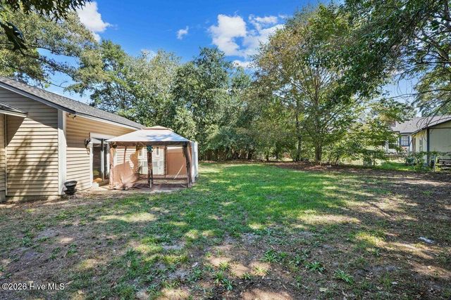 111 Lakehurst Drive, Dudley, NC 28333