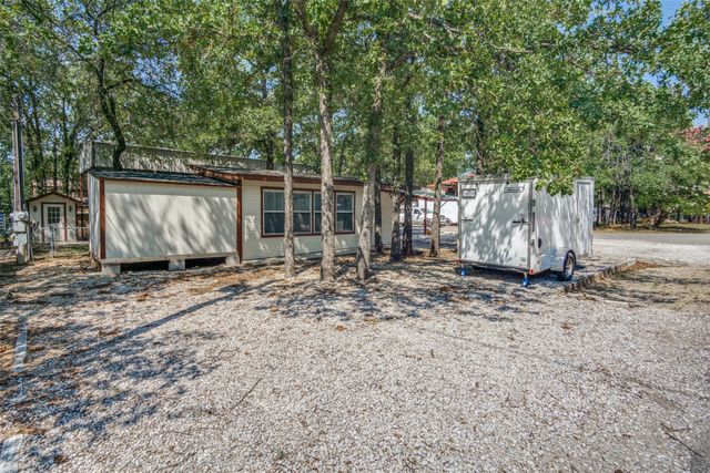 5709 Campfire Lane, Granbury, TX 76049