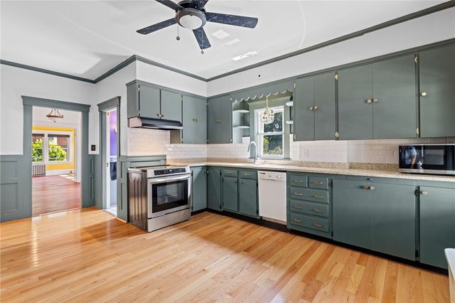 544 Harris Avenue, Woonsocket, RI 02895