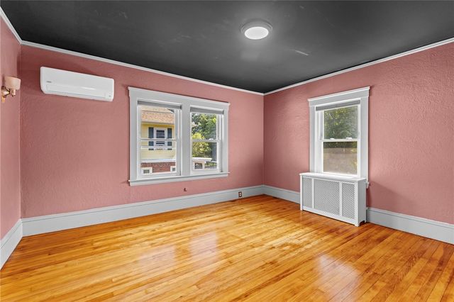 544 Harris Avenue, Woonsocket, RI 02895