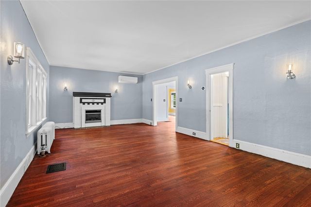 544 Harris Avenue, Woonsocket, RI 02895