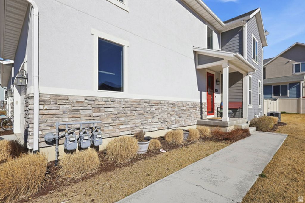 Image 3 of property listing at 5168 W SHADY PARK LN, Herriman, UT 84096