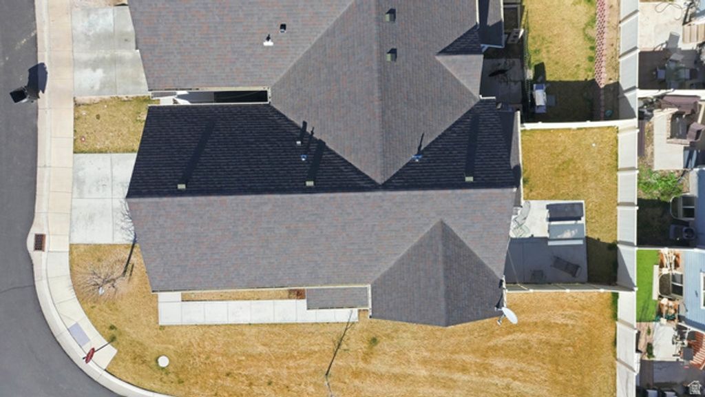 Image 7 of property listing at 5168 W SHADY PARK LN, Herriman, UT 84096