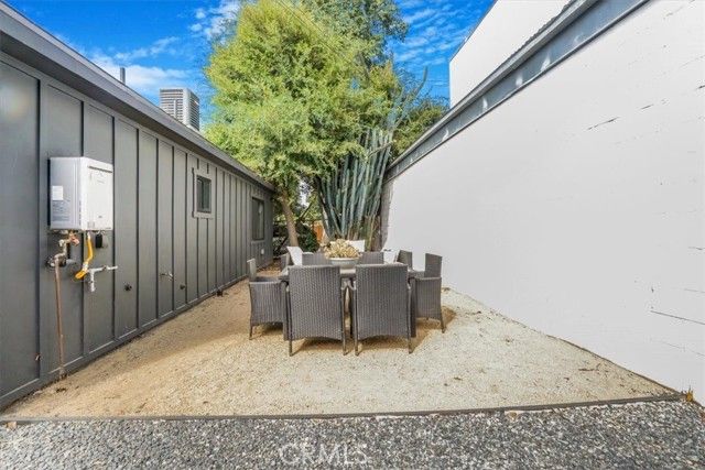 869 Howard St, Pasadena, CA 91104