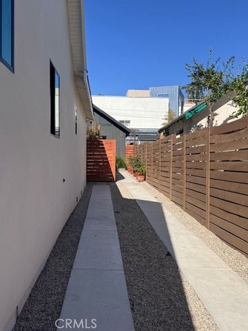 869 Howard St, Pasadena, CA 91104