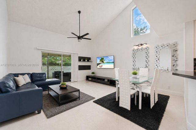 15723 Woodgate Pl E, Sunrise, FL 33326