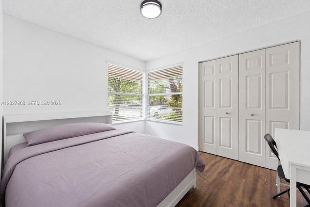15723 Woodgate Pl E, Sunrise, FL 33326