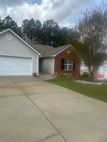 1040 Meadow Walk Avenue, Lawrenceville, GA 30044