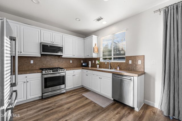 1332 Cellini Court, Tehachapi, CA 93561