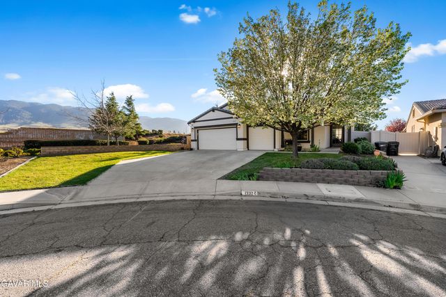 1332 Cellini Court, Tehachapi, CA 93561