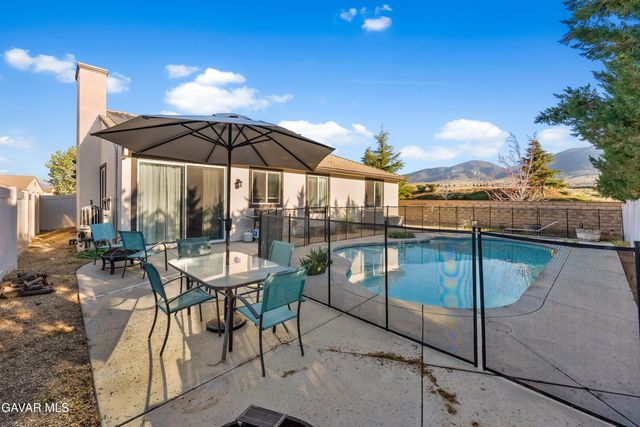 1332 Cellini Court, Tehachapi, CA 93561