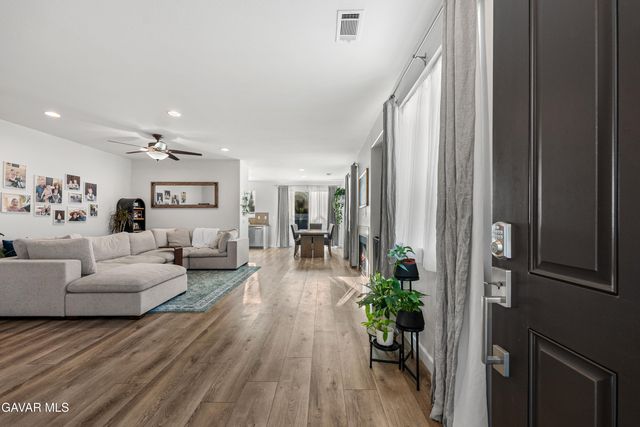 1332 Cellini Court, Tehachapi, CA 93561