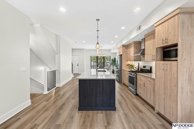 1011 Park Avenue, Omaha, NE 68105