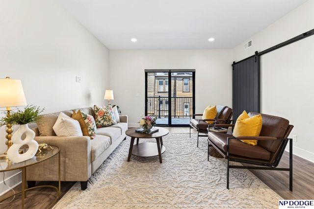 1011 Park Avenue, Omaha, NE 68105