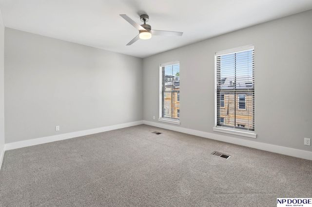 1011 Park Avenue, Omaha, NE 68105