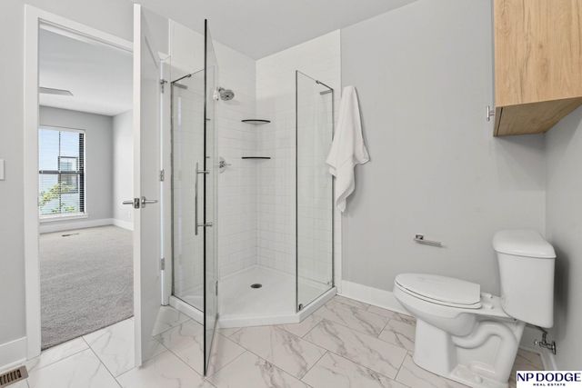 1011 Park Avenue, Omaha, NE 68105