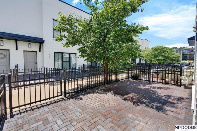 1011 Park Avenue, Omaha, NE 68105