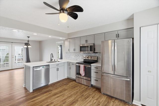 1409 Lexington DRIVE, Cecil, PA 15055