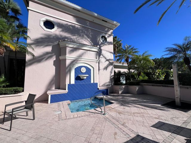 2812 GRANDE Parkway 301, Palm Beach Gardens, FL 33410