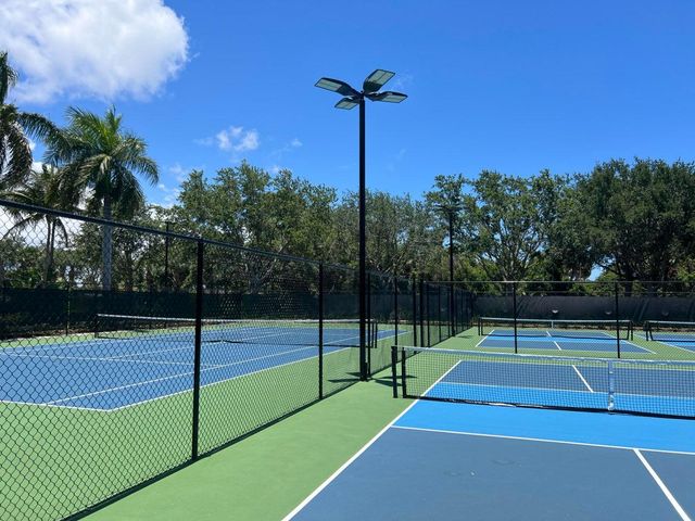 2812 GRANDE Parkway 301, Palm Beach Gardens, FL 33410
