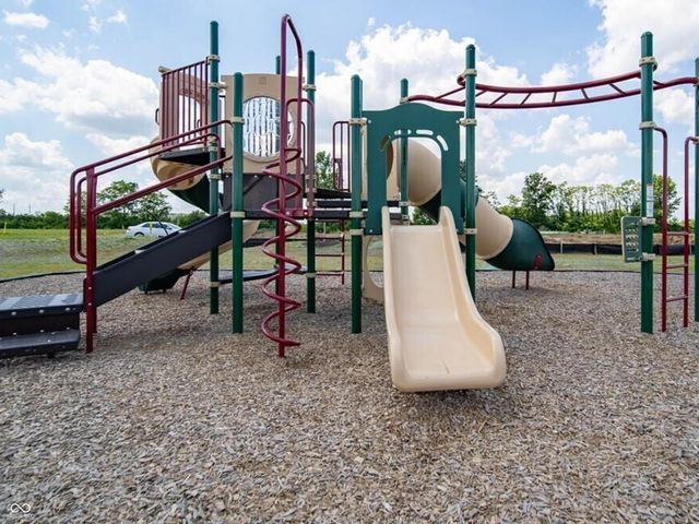 6026 Madera Drive, Whitestown, IN 46075