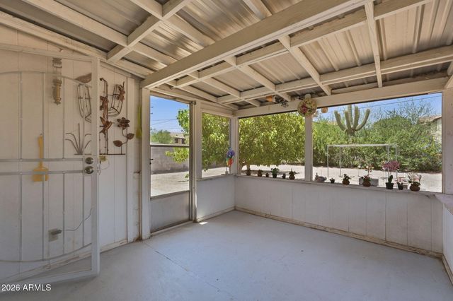 844 E DESERT Avenue, Apache Junction, AZ 85119