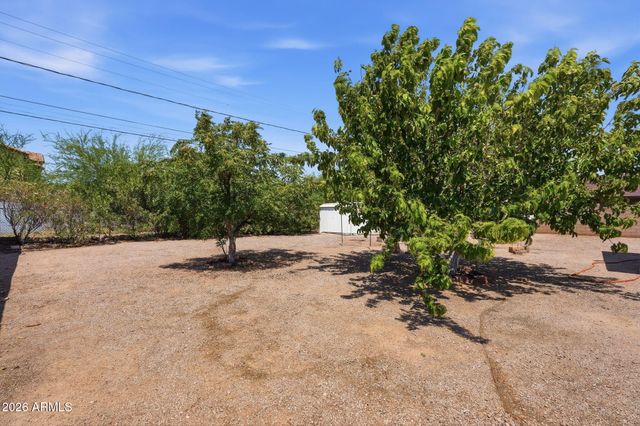 844 E DESERT Avenue, Apache Junction, AZ 85119