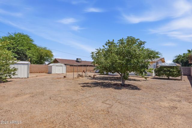 844 E DESERT Avenue, Apache Junction, AZ 85119