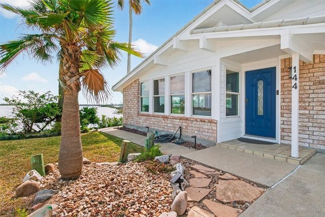 144 Sea Mist Dr, Aransas Pass, TX 78336