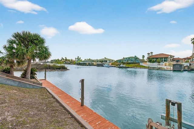 144 Sea Mist Dr, Aransas Pass, TX 78336