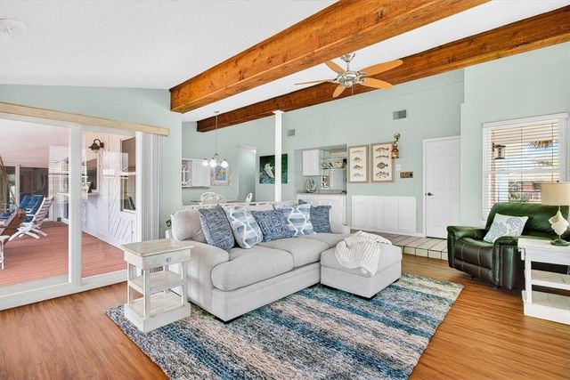 144 Sea Mist Dr, Aransas Pass, TX 78336
