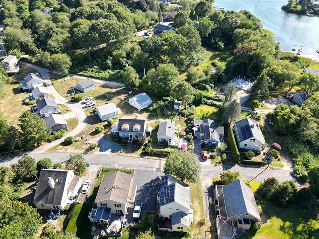 17 West Side Road, South Kingstown, RI 02879