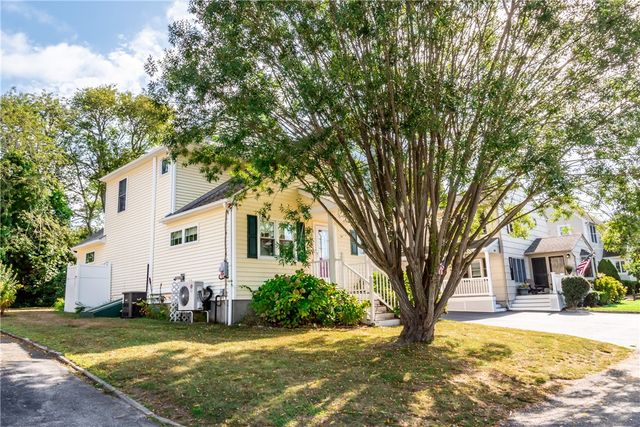 17 West Side Road, South Kingstown, RI 02879