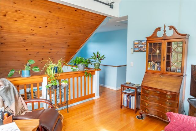 17 West Side Road, South Kingstown, RI 02879