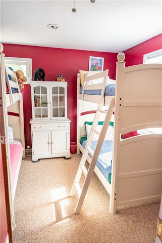 17 West Side Road, South Kingstown, RI 02879