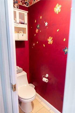 17 West Side Road, South Kingstown, RI 02879