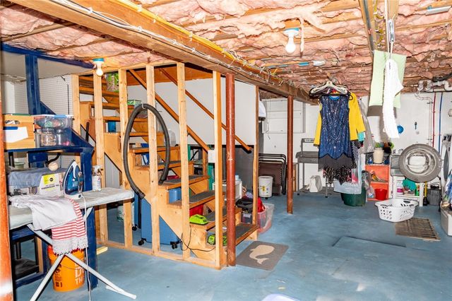 17 West Side Road, South Kingstown, RI 02879