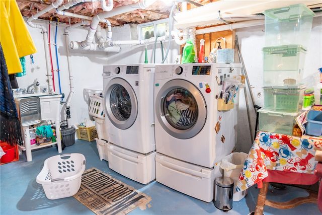 17 West Side Road, South Kingstown, RI 02879