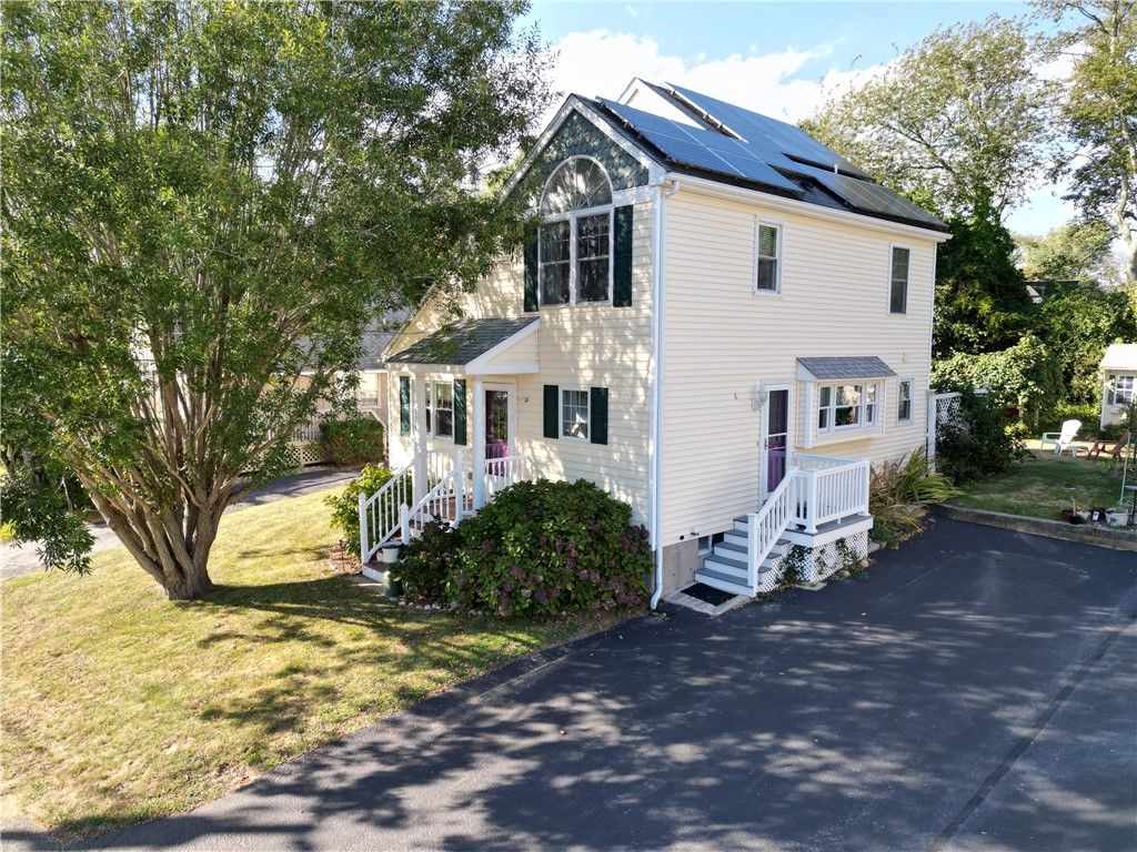 17 West Side Road, South Kingstown, RI 02879