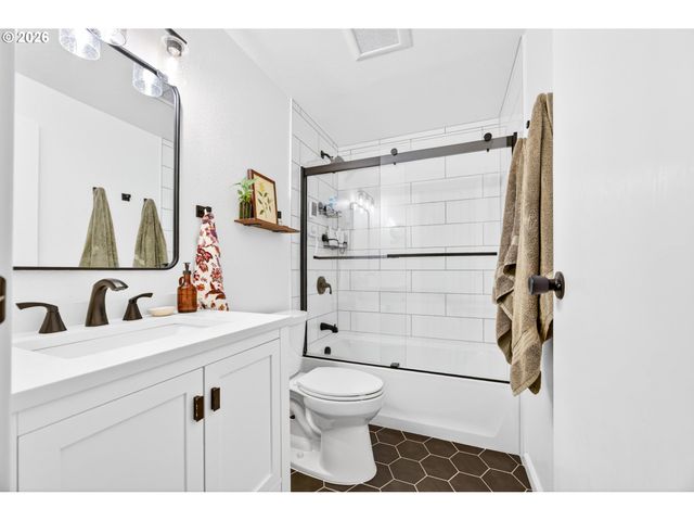 5470 Sw Alger Ave 1, Beaverton, OR 97005