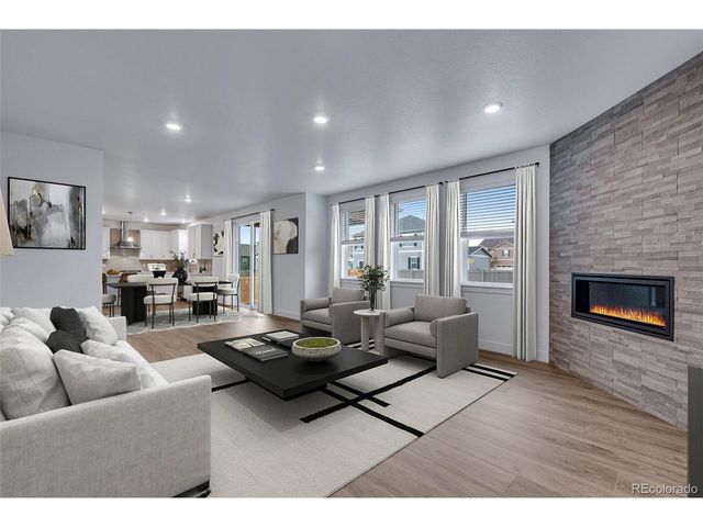 1860 Chaffee Crest Dr, Berthoud, CO 80513