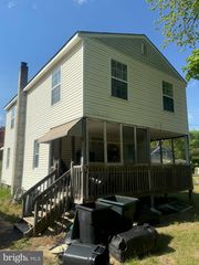 1054 MAIL AVE, Woodbury, NJ 08096