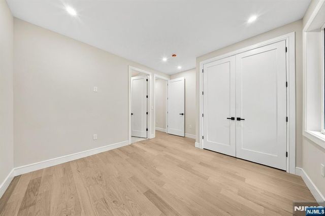 914 Hammond Road, Ridgewood, NJ 07450