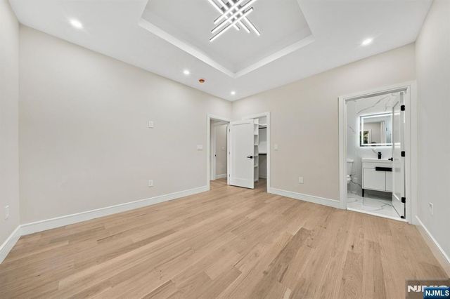914 Hammond Road, Ridgewood, NJ 07450