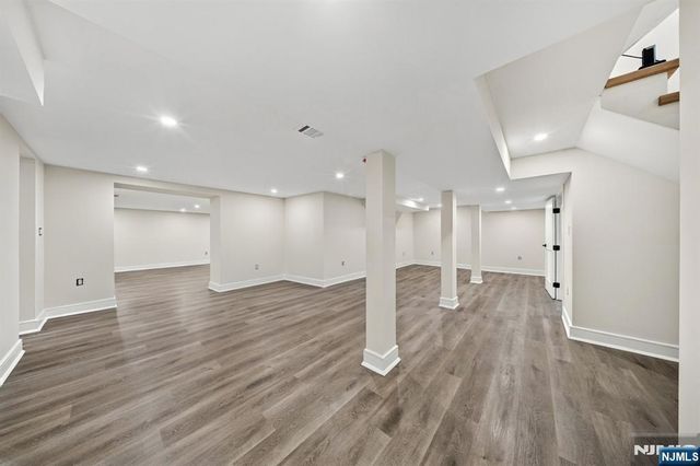 914 Hammond Road, Ridgewood, NJ 07450
