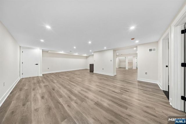 914 Hammond Road, Ridgewood, NJ 07450