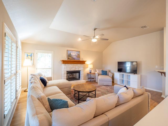 17200 PONCHO SPRINGS LN, Austin, TX 78717
