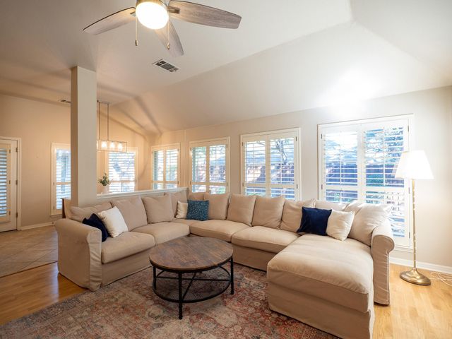 17200 PONCHO SPRINGS LN, Austin, TX 78717