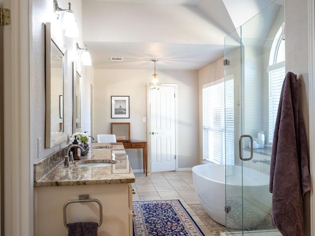 17200 PONCHO SPRINGS LN, Austin, TX 78717