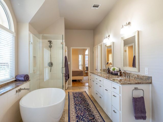 17200 PONCHO SPRINGS LN, Austin, TX 78717